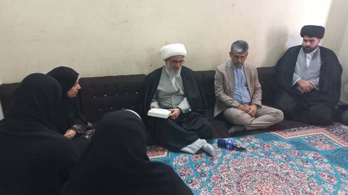 گزارش تصویری بازدید آیت الله صفایی بوشهر و مدیر کل استان از خانواده های ایتام 