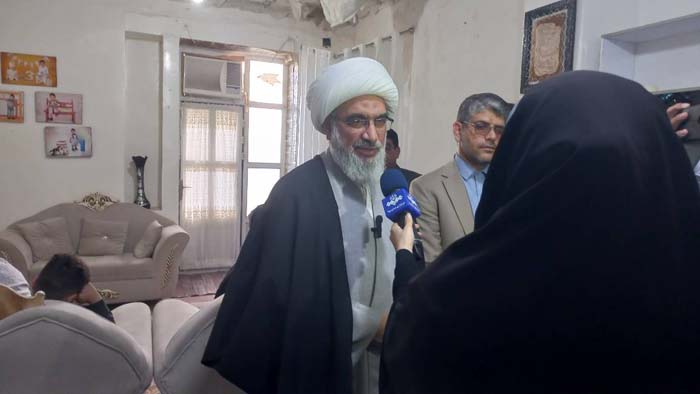 گزارش تصویری بازدید آیت الله صفایی بوشهر و مدیر کل استان از خانواده های ایتام 