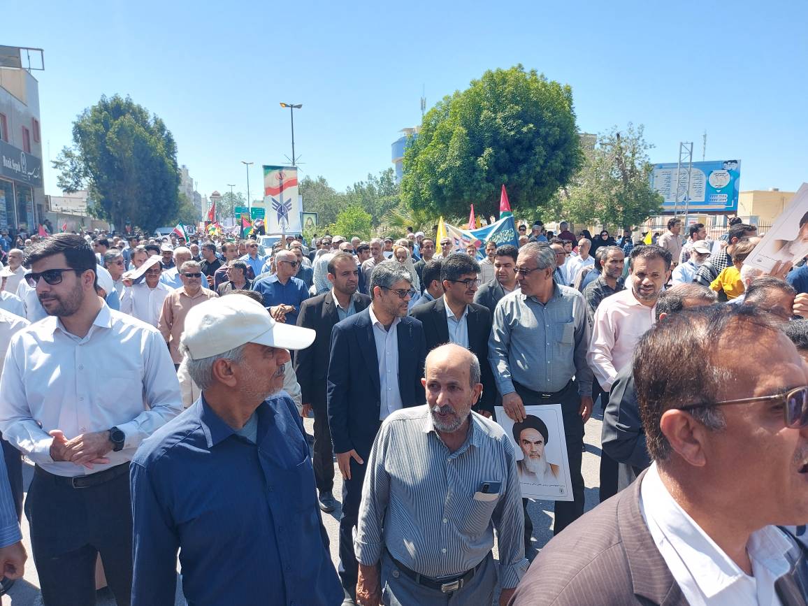 گزارش تصویری حضور مدیر کل و کارکنان کمیته امداد استان بوشهر در راهپیمایی روز جهانی قدس