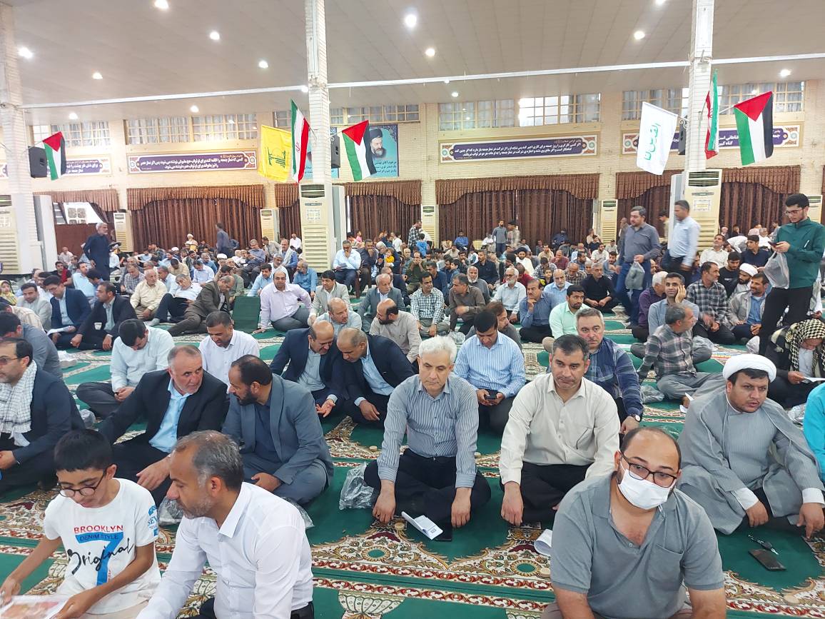 گزارش تصویری حضور مدیر کل و کارکنان کمیته امداد استان بوشهر در راهپیمایی روز جهانی قدس