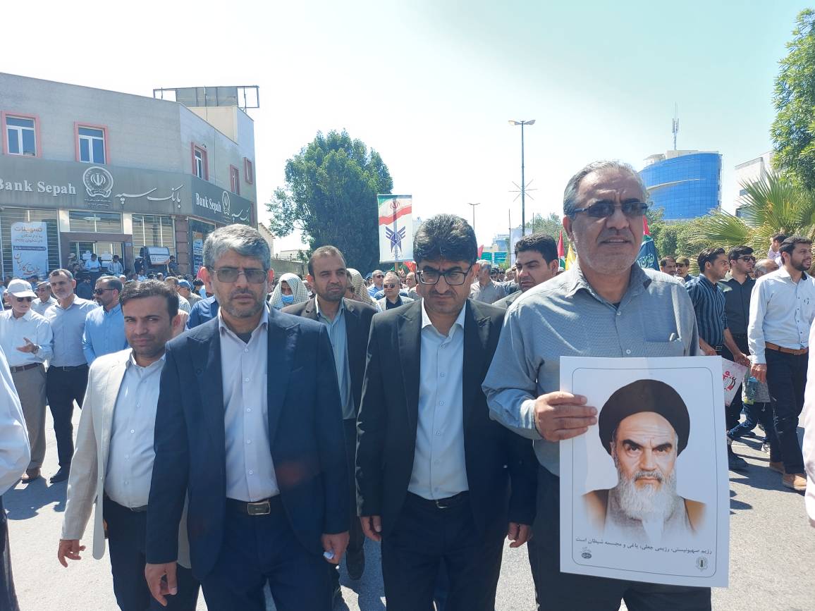 گزارش تصویری حضور مدیر کل و کارکنان کمیته امداد استان بوشهر در راهپیمایی روز جهانی قدس