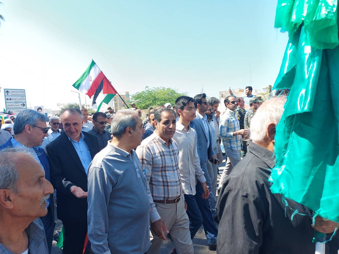 گزارش تصویری حضور مدیر کل و کارکنان کمیته امداد استان بوشهر در راهپیمایی روز جهانی قدس