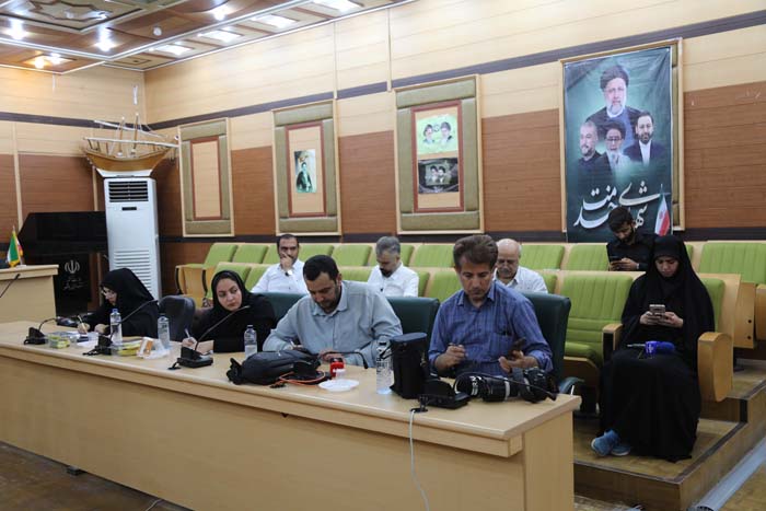 گزارش تصویری نشست خبری مدیر کل کمیته امداد استان بوشهر 