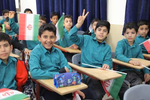 گزارش تصویری جشن نیکوکاری در مدرسه شهدای بسیج بوشهر